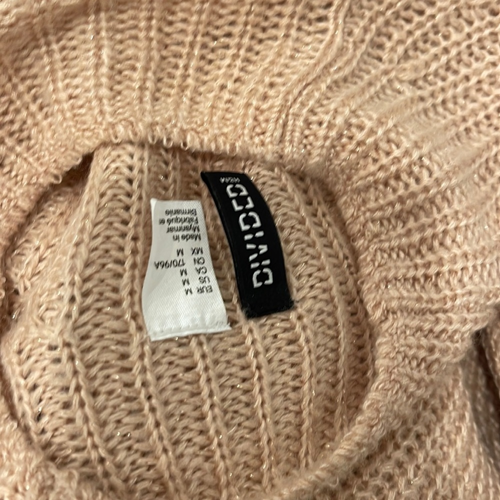 Pink and gold sweater size M
